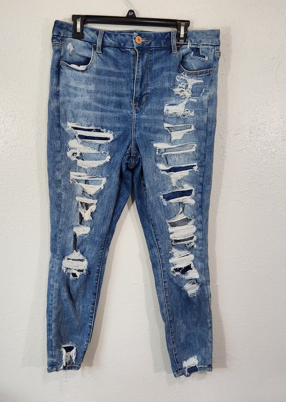 American Eagle Jeans Womens 16 Short Stretch Super Distressed Ripped Skinny Y2K